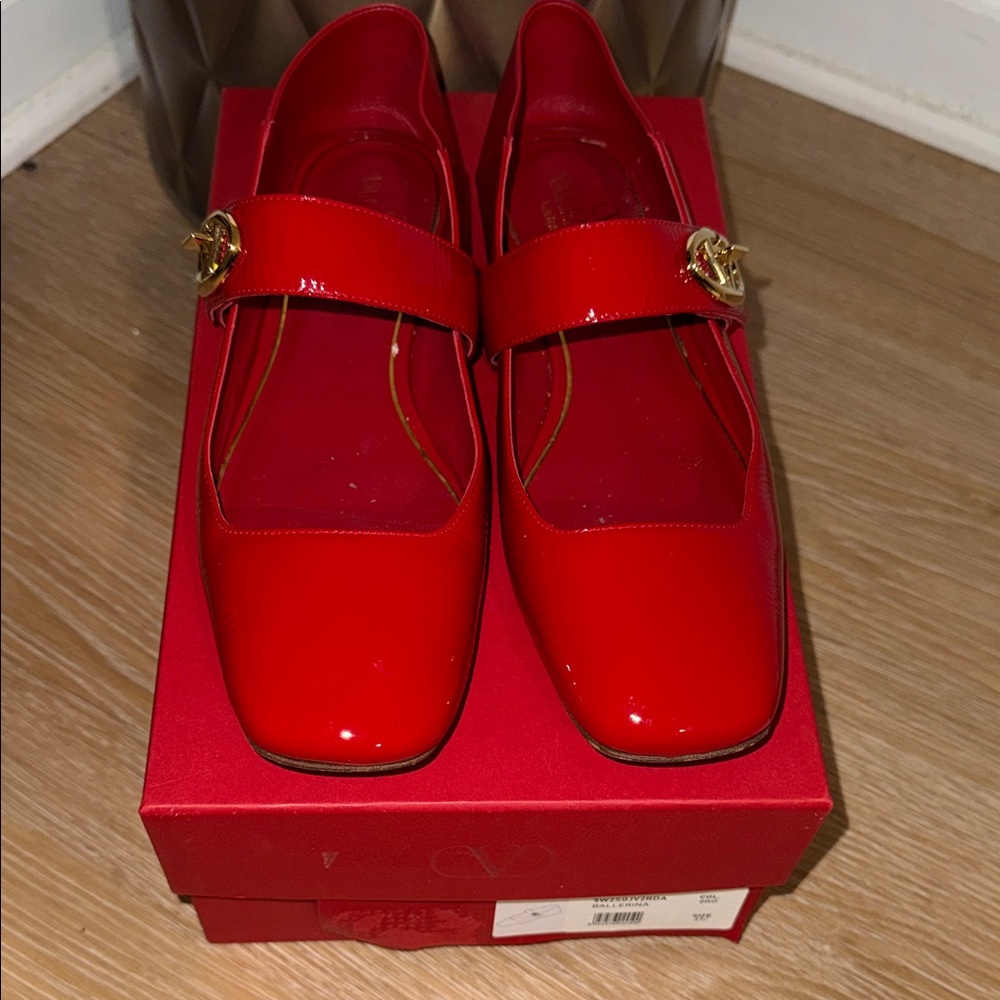 Authentic Valentino Garavani VLogo Locker Mary-Jane ballerina shoes - Picture 3 of 9